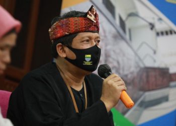 Perpustakaan Tutup Akibat Pandemi, Baca Pakai E-Pustaka Bandung Saja!