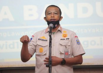 Satpol PP Tindak 3 Cafe, Restoran dan Ratusan Warga Bandung Tak Bermasker