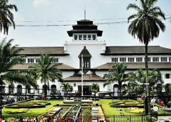 2021 Tak Naik, Berikut Daftar Upah Minimum Jawa Barat