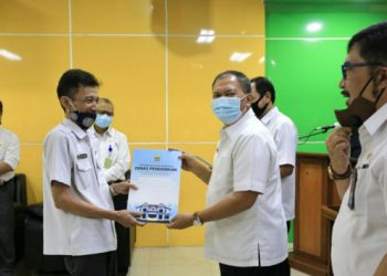 478 ASN Disdik Kota Bandung Terima SK Kenaikan Pangkat Tepat Waktu