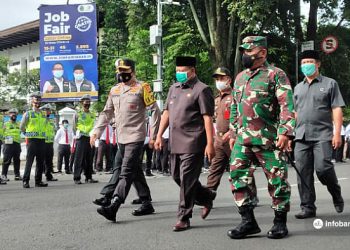 Wagub Jabar Minta Wisatawan Urungkan Niat Piknik Akhir Tahun