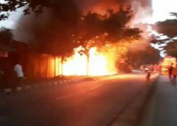 22 Kios di Jalan Soekarno-Hatta Bandung Ludes Dilalap Si Jago Merah