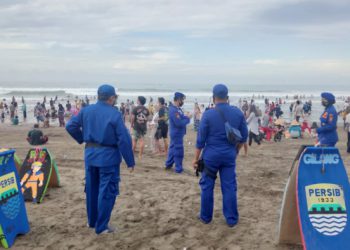 Satpol Air Polres Ciamis Perketat Keamanan di Wisata Pantai Pangandaran