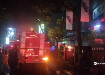 BEC Bandung Kebakaran, Pengunjung Panik hingga Satpam Kekurangan Oksigen