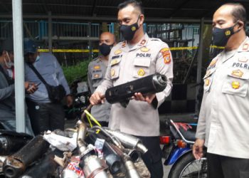 Polsek Coblong Amankan Ratusan Kendaraan yang Berkerumun di Jam Malam