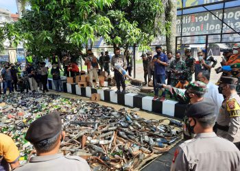 Polres Tasikmalaya Musnahkan Miras, Narkotika hingga Knalpot Bising