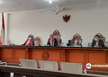 Dua Eks Anggota DPRD Jabar Didakwa Terima Suap Dana Banprov