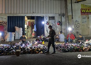 Geliat Pedagang di Pasar Lilin Bandung, Menjual Sepatu hingga Jaket
