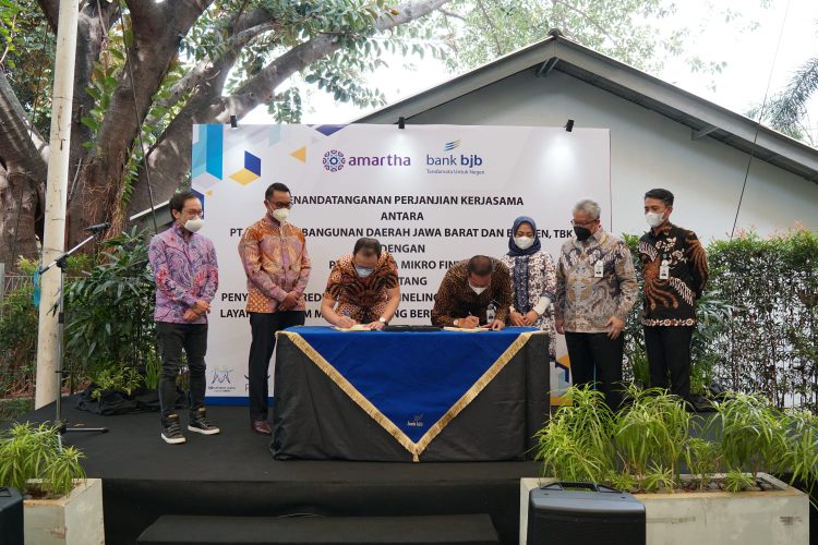 BJB Gandeng PT Amarta Mikrofintek untuk Penyaluran Kredit UMKM