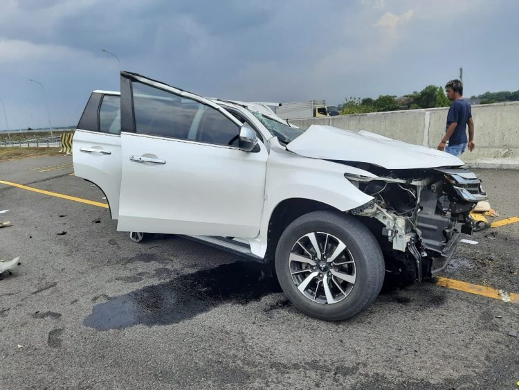 Breaking News: Mobil Vanessa Angel Kecelakaan, Polisi Sebut 2 Orang Tewas