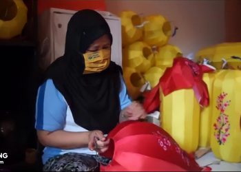 Berkah Imlek bagi Pengrajin Lampion di Kota Bandung