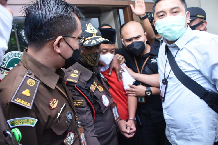 Kuasa Hukum Herry Wirawan Enggan Berkomentar Terkait Tuntutan Mati dan Kebiri Kimia