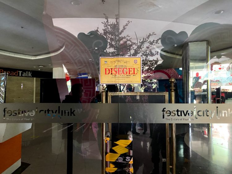 Buntut Kerumunan saat Imlek, Mal Festival Citylink Disegel dan Denda Rp500 Ribu