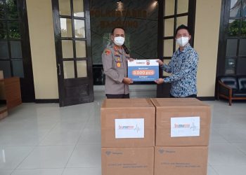Bumame Salurkan 3.000 Alat Tes Swab Antigen ke Polrestabes Bandung