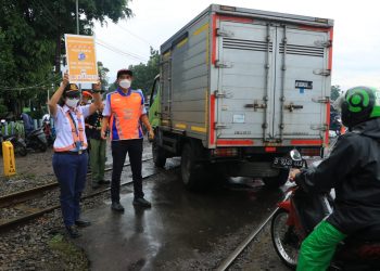 KAI Daop 2 Bandung Gencarkan Sosialisasi Larangan Ngabuburit di Jalur Rel Kereta