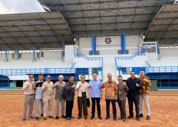 Ketum PSSI Tinjau Lapangan untuk TC Timnas di UPI Bandung