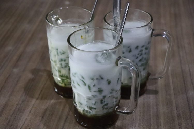 Mengenal Asal Usul Berdirinya Es Cendol Elizabeth