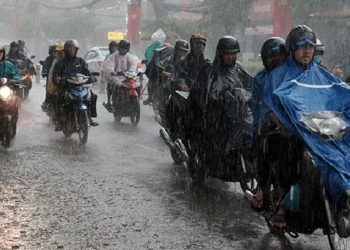 7 Tips Agar Tidak Mudah Sakit saat Musim Hujan