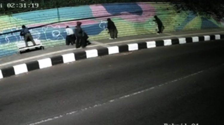 Titik Terang Vandalisme Baksil, 4 Sidik Jari Ditemukan