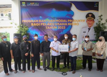 Pemkot Bandung Mulai Salurkan Bantuan Modal Kepada 948 Pelaku Usaha Mikro