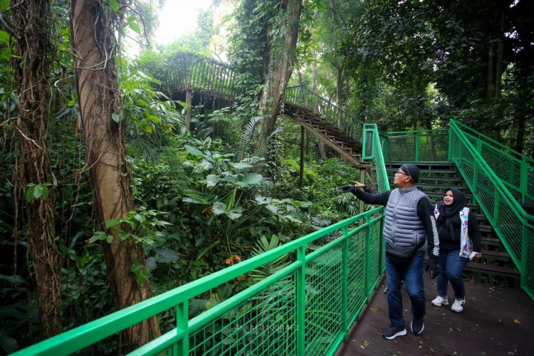 Pemkot Bandung Pastikan Pelihara dan Awasi Fasilitas Publik