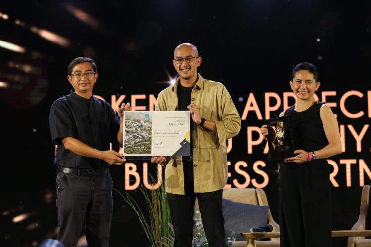 Kota Baru Parahyangan Menyelenggarakan  Customer Award & Client Gathering 2022