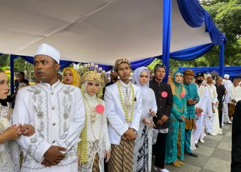 Nikah Massal, 48 Pasang Kekasih Resmi Jadi Pasutri
