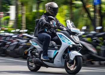 Luhut: Tahun Depan Pemerintah Bakal Subsidi Motor Listrik Rp6,5 Juta