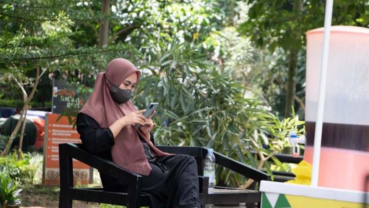 Semakin Cerdas Lewat Wifi Taman Kota Bandung
