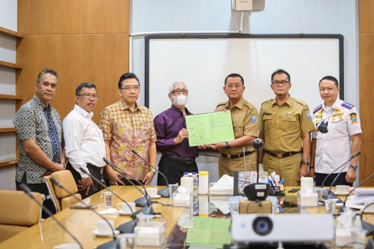 Pemkot Bandung Terima Aset Seluas 1.018 Meter Persegi di Pasar Induk Caringin