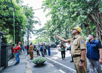 Jaga Estetika dan Keselamatan Warga, Pemkot Bandung Masifkan Penertiban Kabel