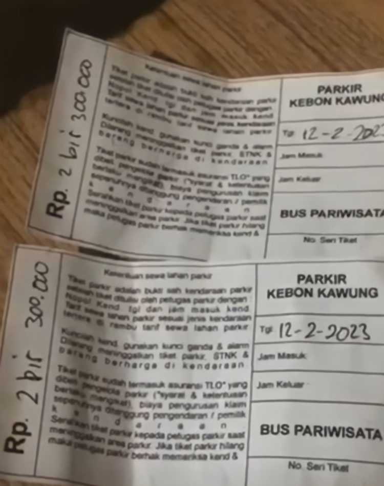 Ramai Bus Kena Tarif Parkir Ilegal, Ini Kata Dishub Kota Bandung