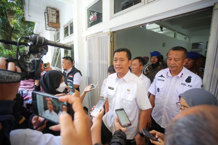 Hari Kerja Pertama Usai Libur Lebaran, ASN Kota Bandung Langsung Layani Publik