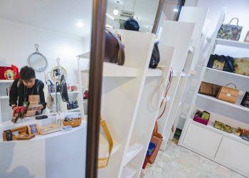 Produk Fesyen dan Kriya UMKM Kota Bandung Pikat Hati Ibu Negara