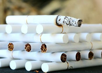 Cukai Rokok Naik 10% Mulai Januari 2024