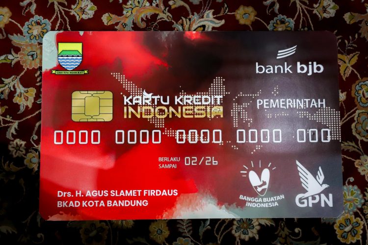 Pemkot Bandung Resmi Luncurkan Penggunaan Kartu Kredit Pemerintah Daerah