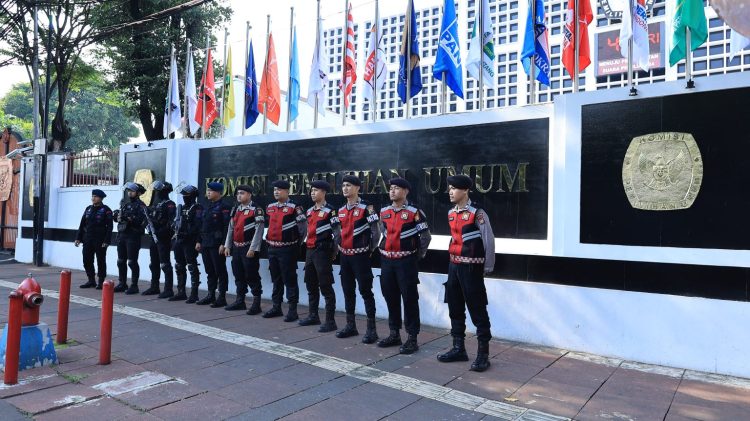 Polri Kerahkan Ratusan Polisi untuk Siaga Amankan Kantor Bawaslu