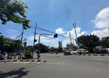 Antisipasi Kecelakaan, Pemkot Bandung Terus Akselerasi Perapian Kabel