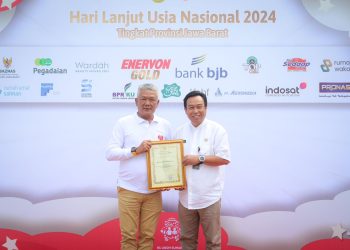 Pemkot Bandung Raih Penghargaan Komitmen pada Kesejahteraan Lansia