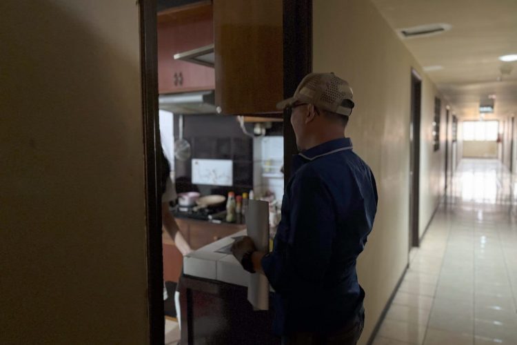 Tim Gabungan Amankan 24 Orang yang Diduga Lakukan Praktik Prostitusi di Dua Apartemen