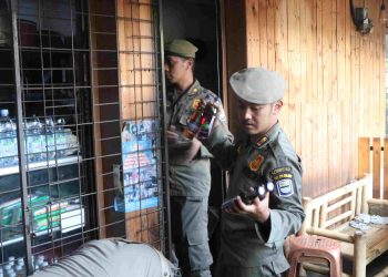 Penjualan Miras dan Obat-obatan Ilegal Terungkap dalam Operasi Justisi di Bandung