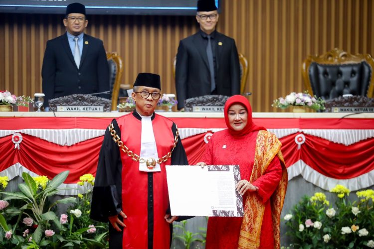 Rieke Suryaningsih Resmi Jabat Wakil Ketua III DPRD Kota Bandung
