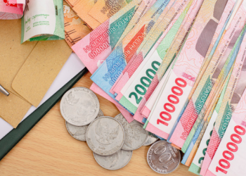 Kurs Rupiah Melemah Hampir Sentuh Rp16.000 per Dolar AS