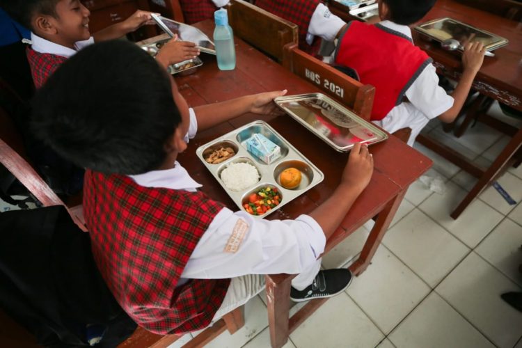 Program Makan Bergizi Gratis Tetap Berjalan Selama Ramadhan 2025