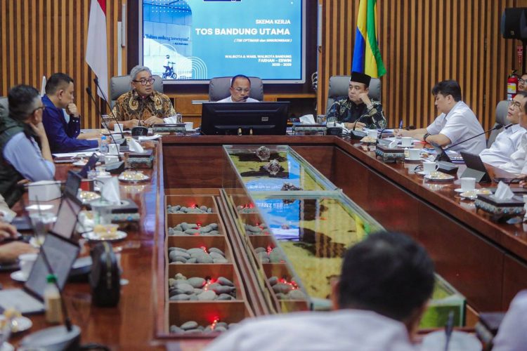 Kota Bandung Siapkan Strategi Pembangunan Merata dalam Rapat Tim Transisi