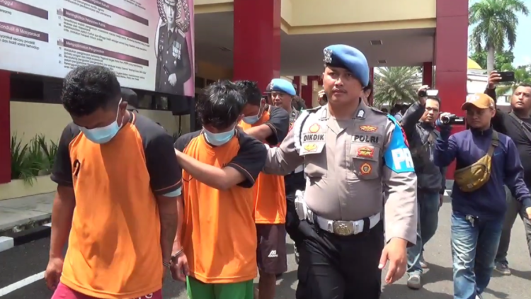 Kasus Penganiayaan Dudung: Lima Tersangka Ditangkap, Empat Masih Buron