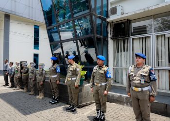 Menegakkan Perda di Bandung, Satpol PP Harus Tegas tapi Tetap Mengayomi
