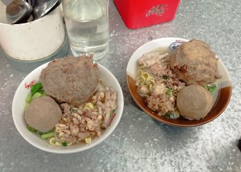 5 Rekomendasi Tempat Makan Bakso Enak di Bandung!