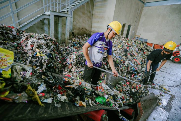Strategi Baru Kota Bandung Atasi Sampah: Pemantauan, Regulasi, dan Kolaborasi