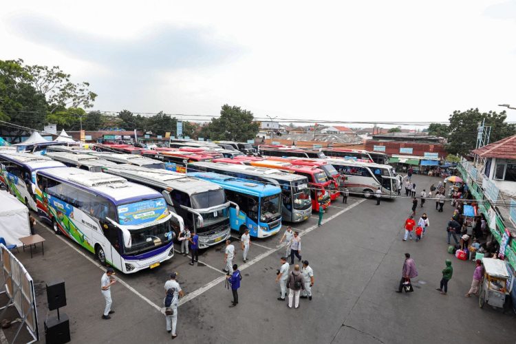 Prediksi Jutaan Wisatawan Berkunjung, Kebersihan Kota Bandung Jadi Perhatian